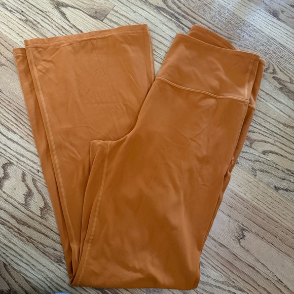 Lululemon Groove Nulu High-Rise Flared Pant – Butternut Brown, Size 12 (Regular) - Picture 3 of 12